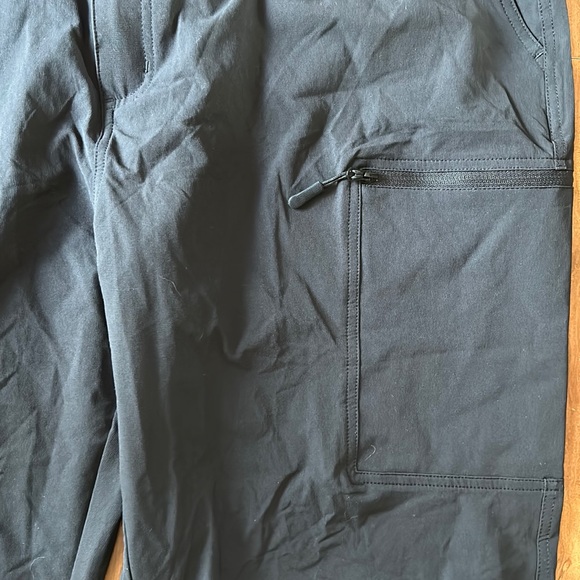 NWOT🌟💥Men’s Black Athletic/Work Trek Pants - Picture 8 of 13